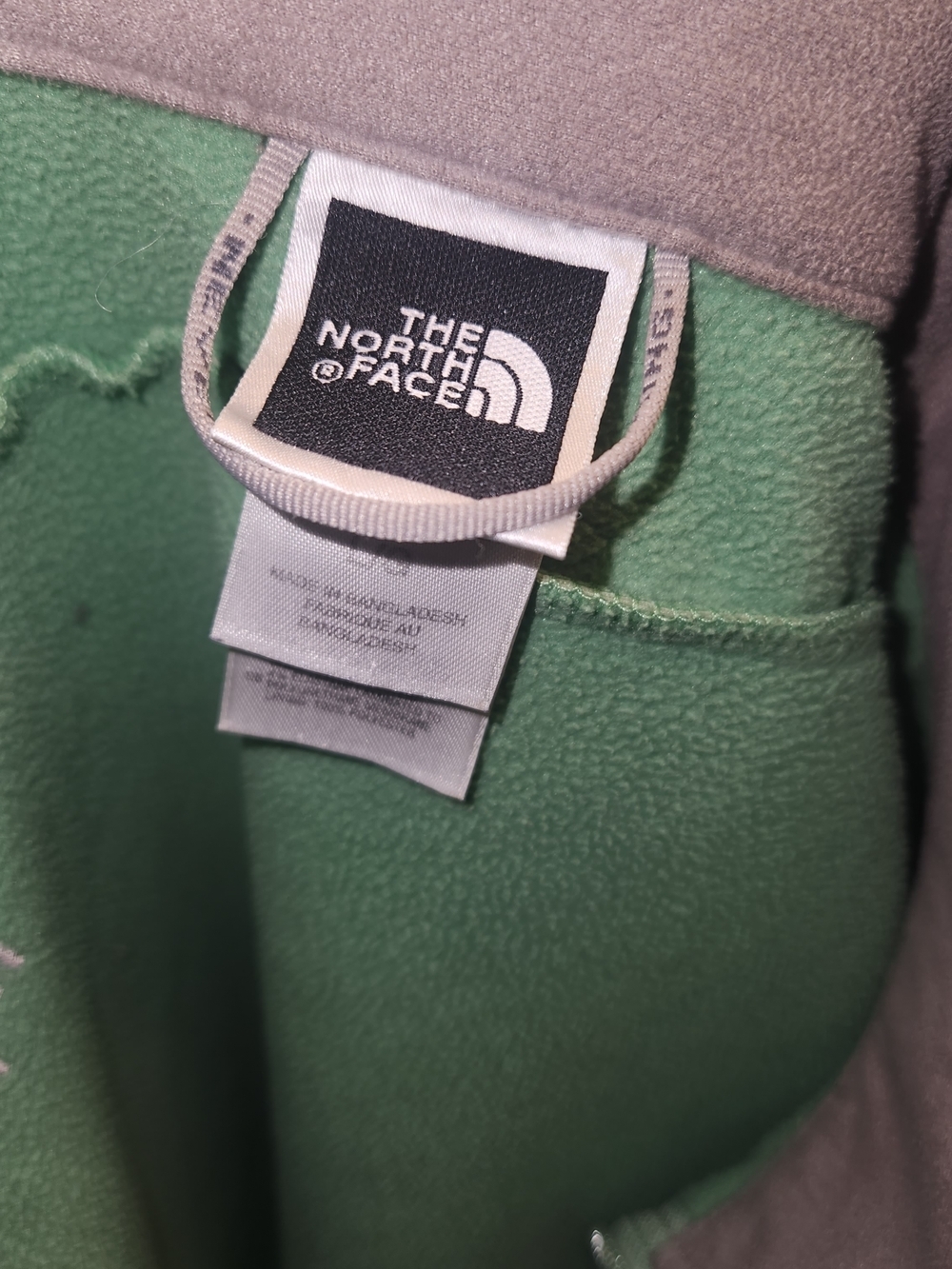 The North Face Light Green Softshell Jacket - Picture 7 of 8
